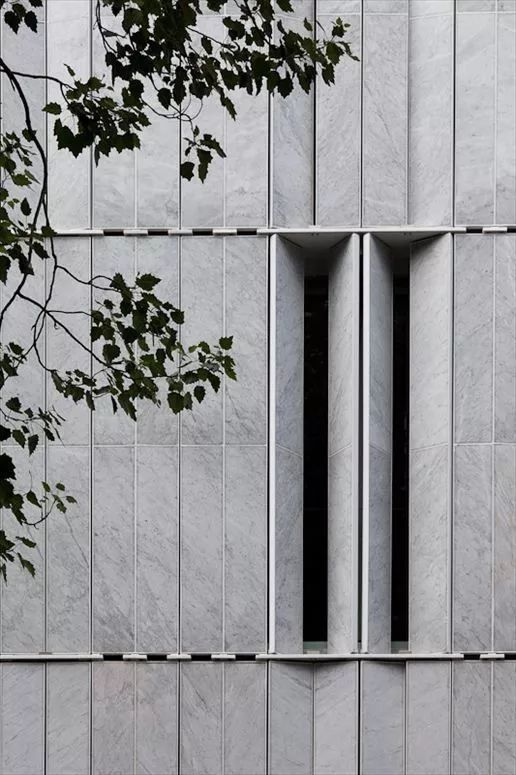 建筑设计丨竖 窗 设计合集(图11) 建筑设计丨竖 窗 设计合集(图11)