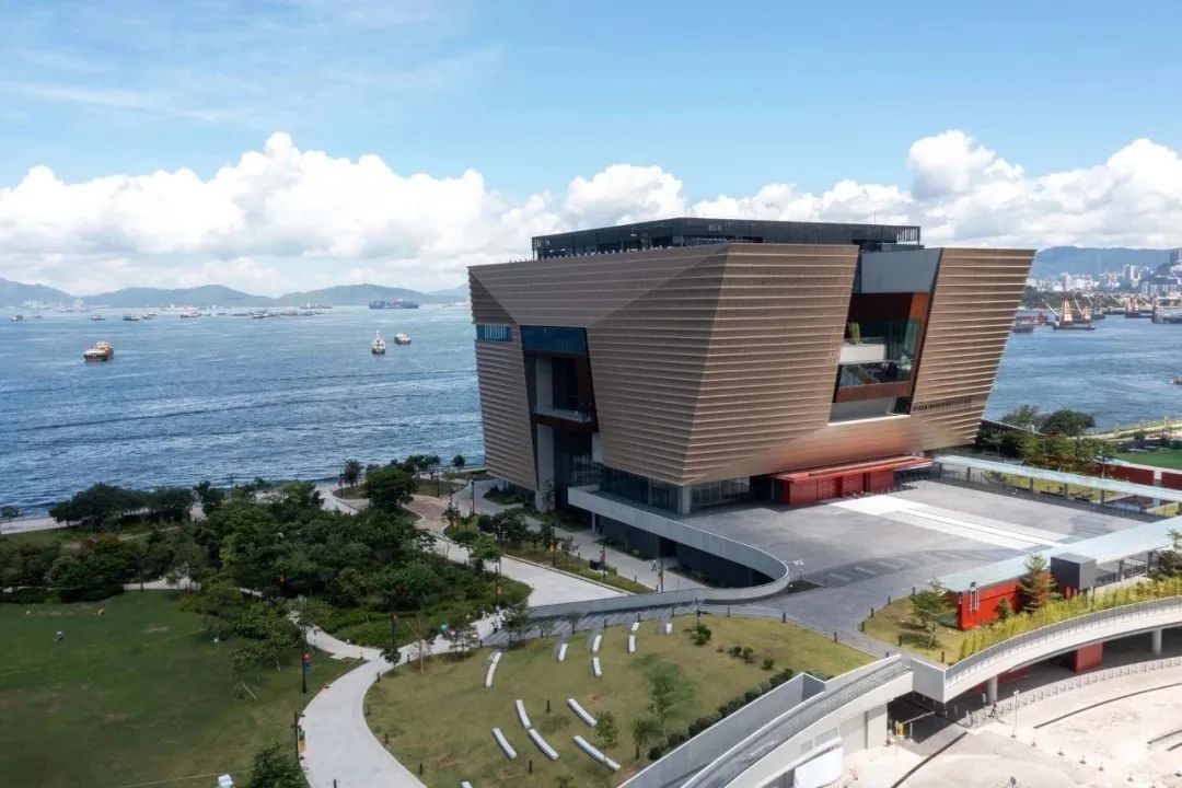 中国香港故宫博物院——用现代建筑语言,重新诠释了中国古代的空间概念(图1) 中国香港故宫博物院——用现代建筑语言,重新诠释了中国古代的空间概念(图1)
