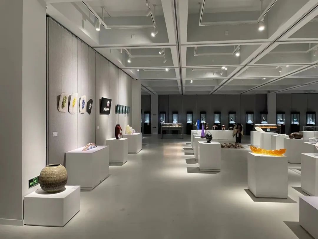 开幕丨2023 “薪技艺” 青年工艺美术展暨学术研讨会在吉林艺术学院隆重开幕(图22) 开幕丨2023 “薪技艺” 青年工艺美术展暨学术研讨会在吉林艺术学院隆重开幕(图22)