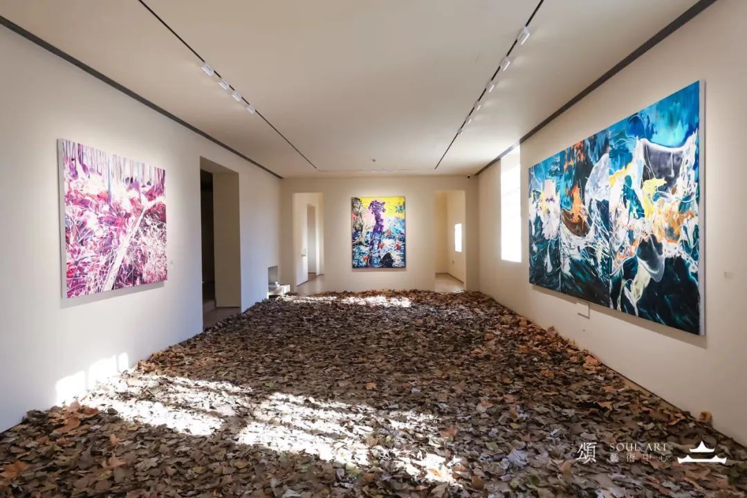 新展现场|李亚坤个展《光之海》——共享林中光韵(图2) 1.jpg