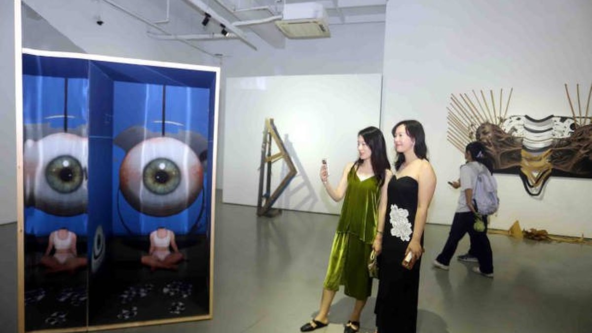 梁梦涵艺术作品展苏州启幕：以“多一分，少