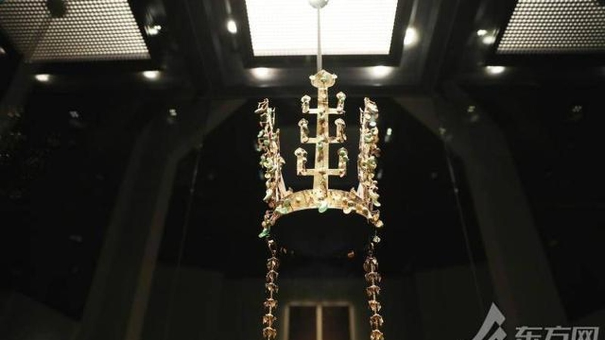 金冠之下：新罗文物精华展亮相上海博物馆东