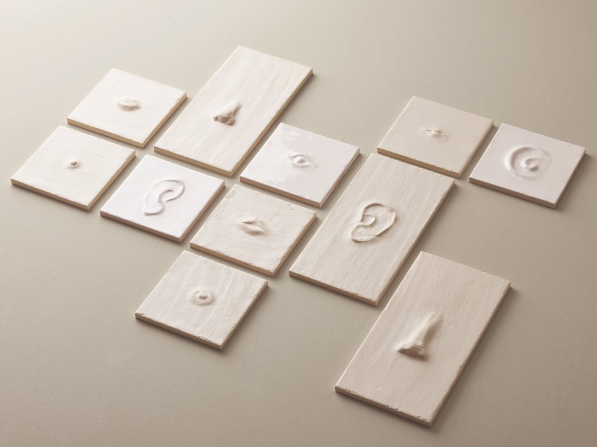 Faye Toogood 为 Mutina 设计的 Faces and Figures 瓷砖