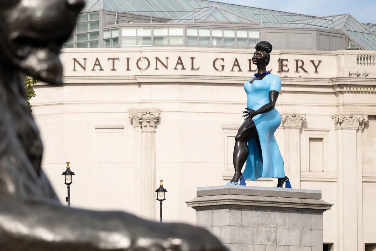 Tschabalala Self《Lady in Blue》第四基座雕塑