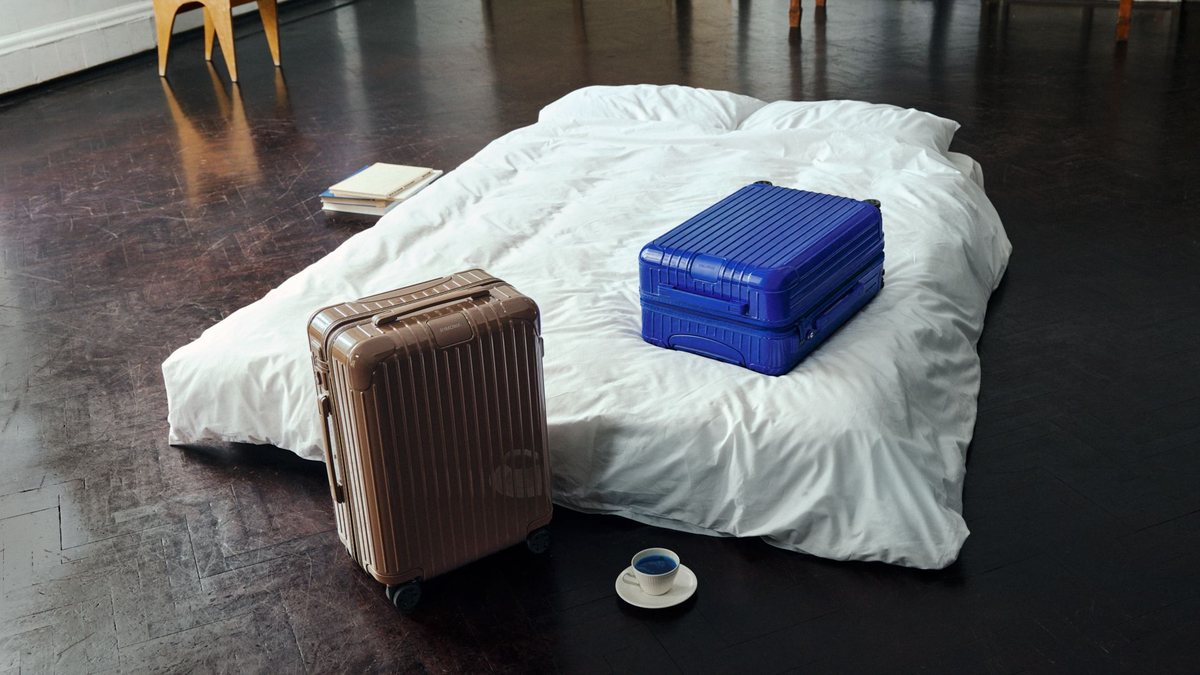 Rimowa 行李箱 Umber 与 Ultramarine 新配色 产品图 Rimowa 行李箱 Umber 与 Ultramarine 新配色 产品图 · SEEEEART