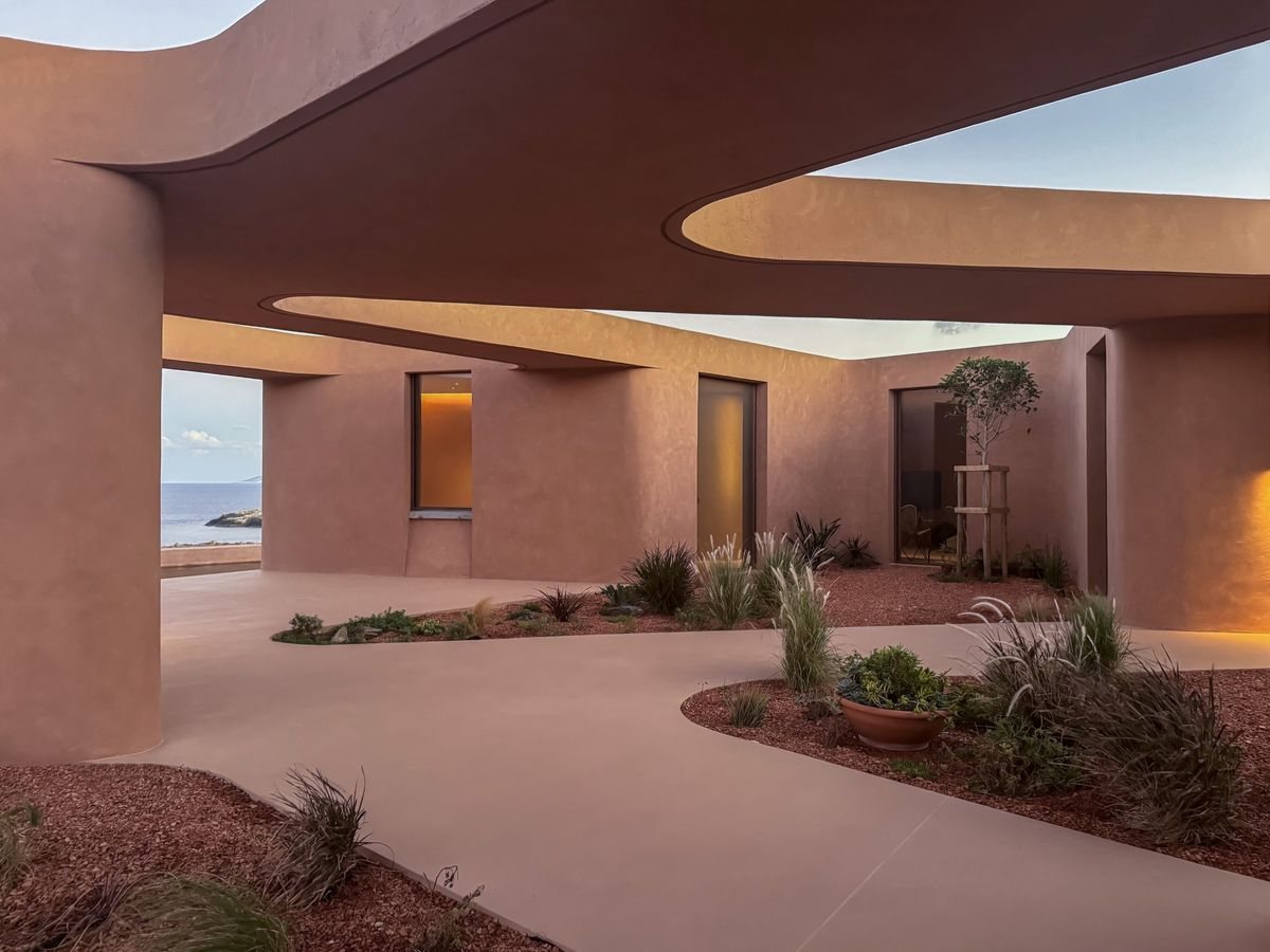 希腊塞里福斯岛｜Mold Architects《M Residence》：架在基座上的