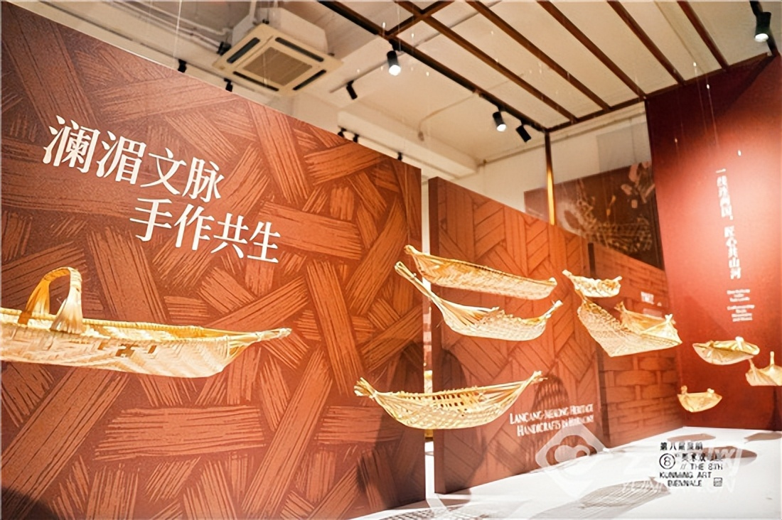 第八届昆明美术双年展开幕：253件作品铺